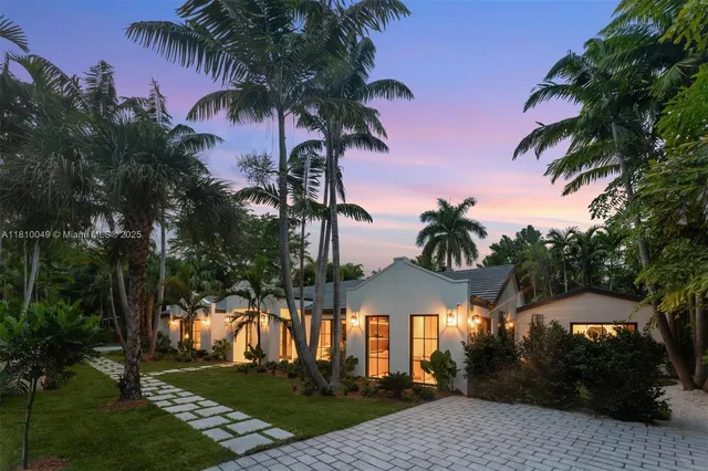 $9,750,000 | 3883 Wood Avenue, Miami, FL 33133