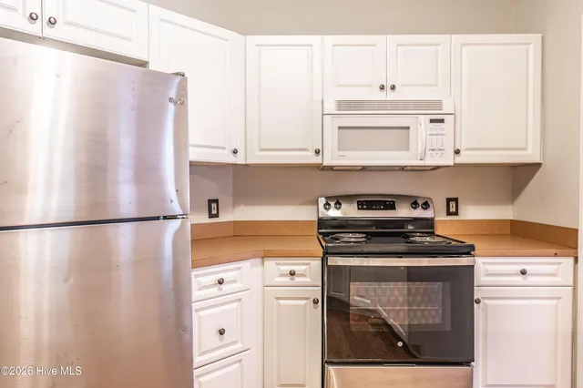 $2,400 | 1110 Devonshire Trail, Aberdeen, NC 28315