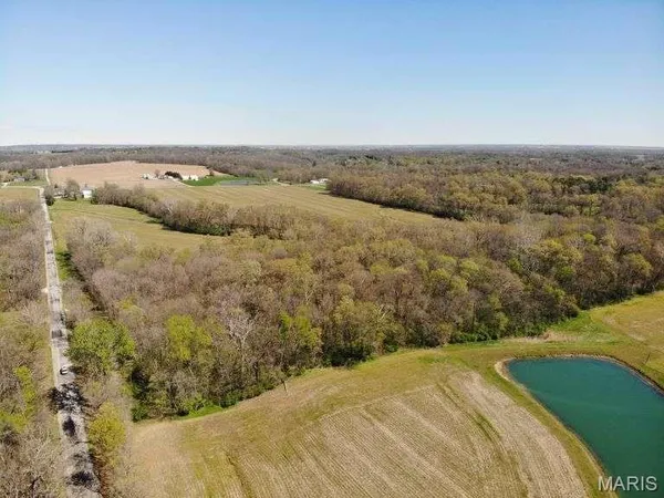 $400,000 | 8000 Jefferson Road, Freeburg, IL 62243
