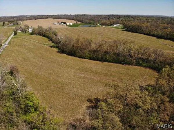 $400,000 | 8000 Jefferson Road, Freeburg, IL 62243