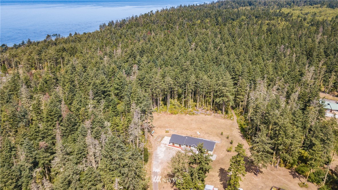 2284 West Hastie Lake Road Oak Harbor, WA 98277 - Photo 6 of 25 Gallery Image 6