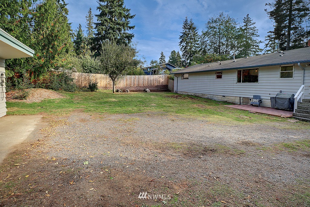 7907 200th Street Southwest Edmonds, WA 98026 - Photo 14 of 16 Gallery Image 14