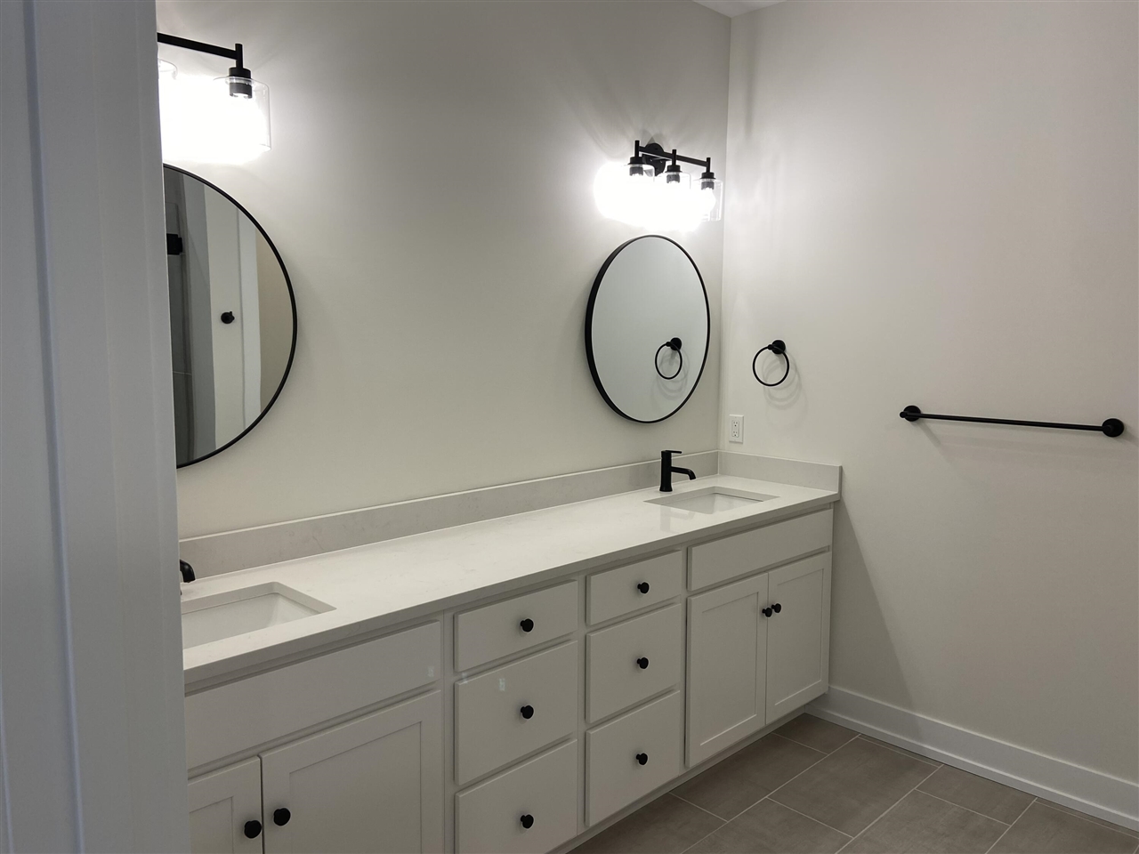 725 Violet Way St. Joseph, MI 49085 - Photo 13 of 21