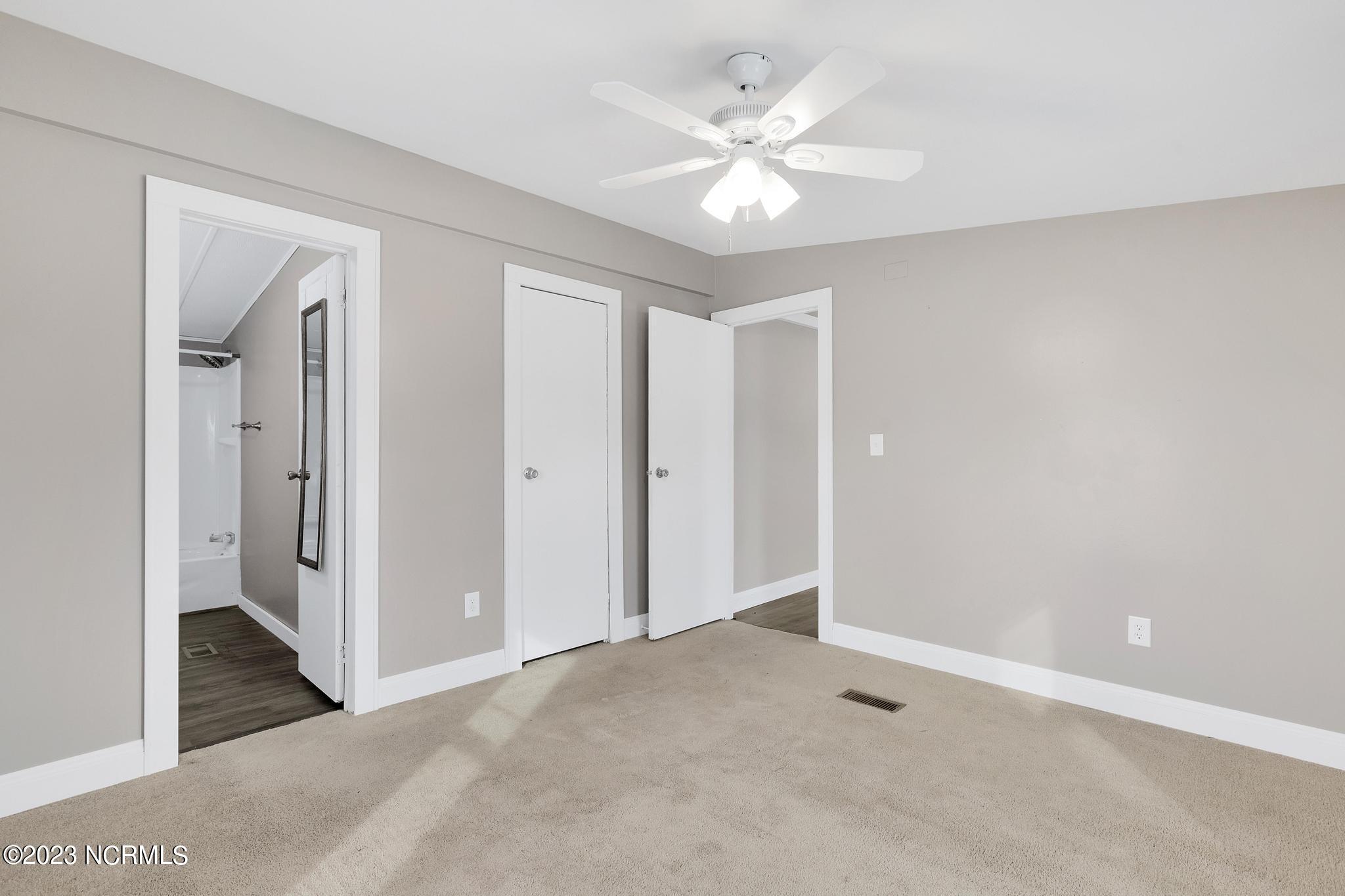 116 South Queens Street Hubert, NC 28539 - Photo 20 of 27 IMG_8278