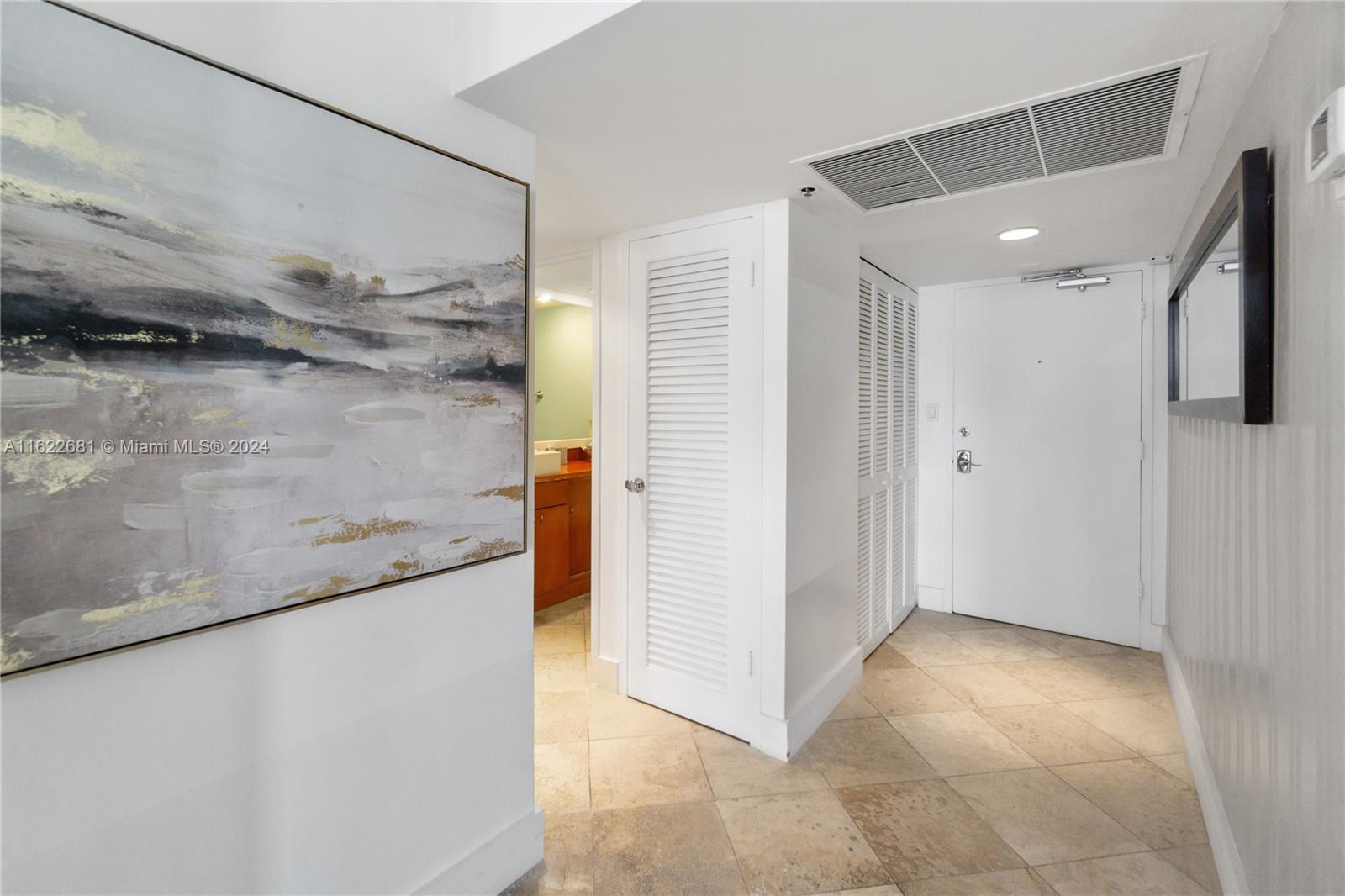100 Lincoln Road, Unit 1422 Miami Beach, FL 33139 - Photo 9 of 35 a view of a garage