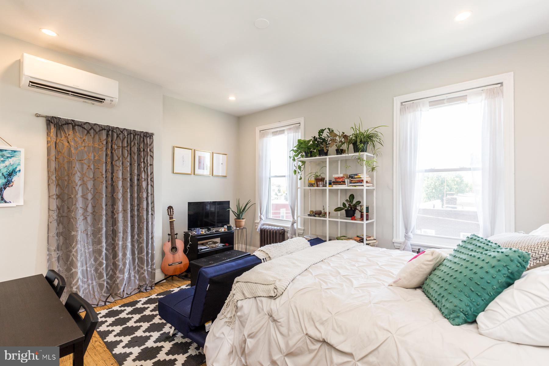 1331 Reed Street, Unit 3 Philadelphia, PA 19147 - Photo 2 of 11