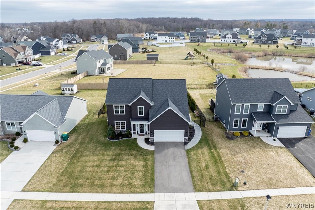 5489 Cooper Ridge Hamburg, NY 14075 - Photo 2 of 40