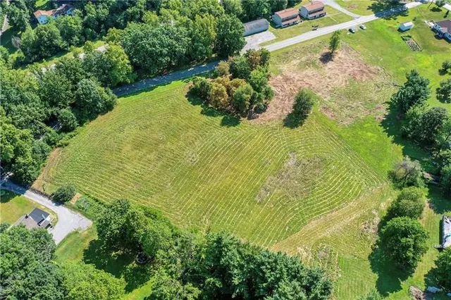 $69,900 | 110 Douglass Road, Beaver Falls, PA 15010