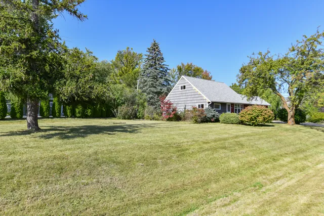 $264,900 | 8707 North 52nd Street, Brown Deer, WI 53223