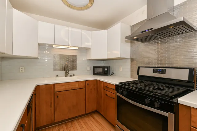 $264,900 | 8707 North 52nd Street, Brown Deer, WI 53223