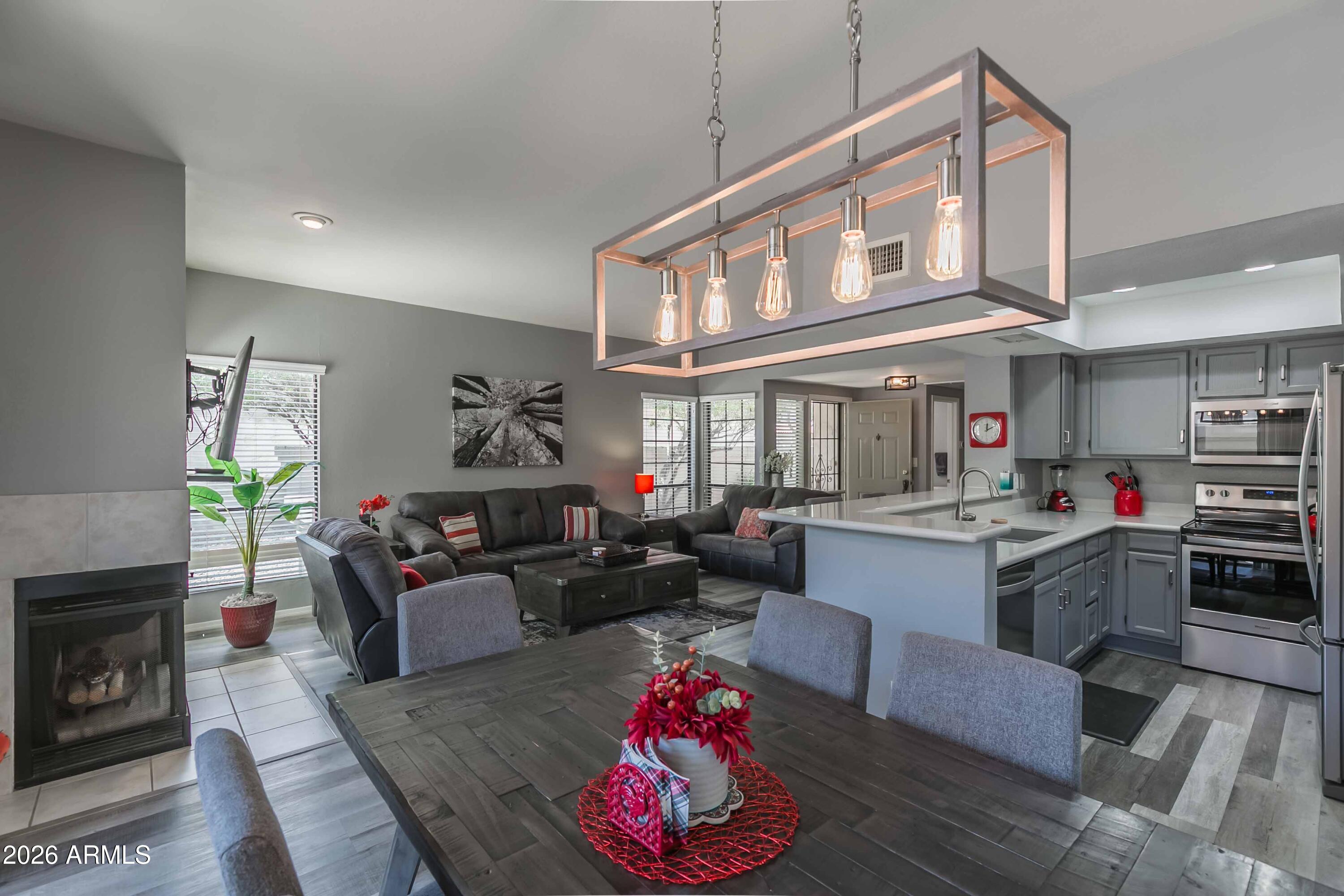 9705 East Mountain View Road, Unit 1107 Scottsdale, AZ 85258 - Photo 4 of 35 Modern Tasterful Updates