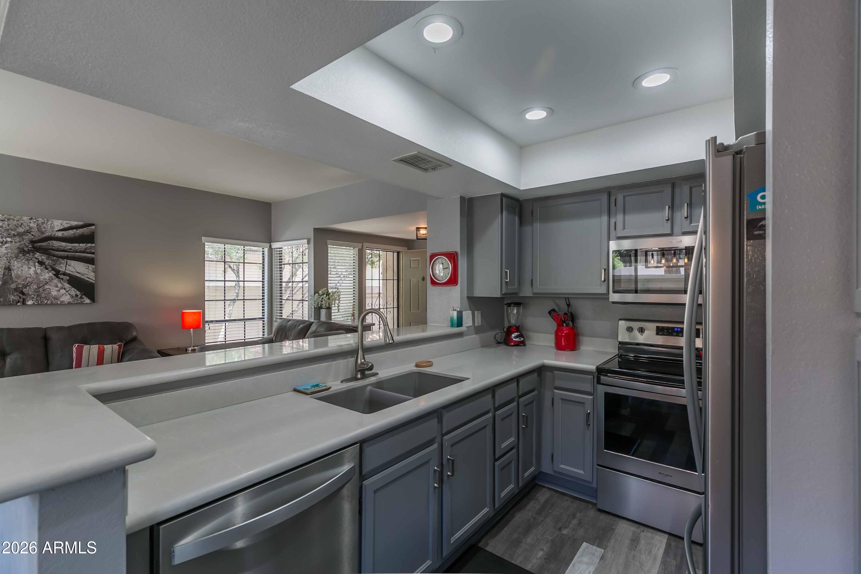 9705 East Mountain View Road, Unit 1107 Scottsdale, AZ 85258 - Photo 6 of 35 Kitchen