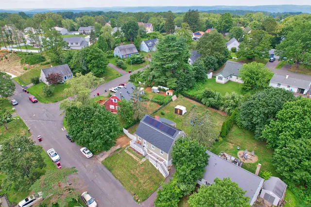 $449,000 | 30 Warm Earth Road, Naugatuck, CT 06770