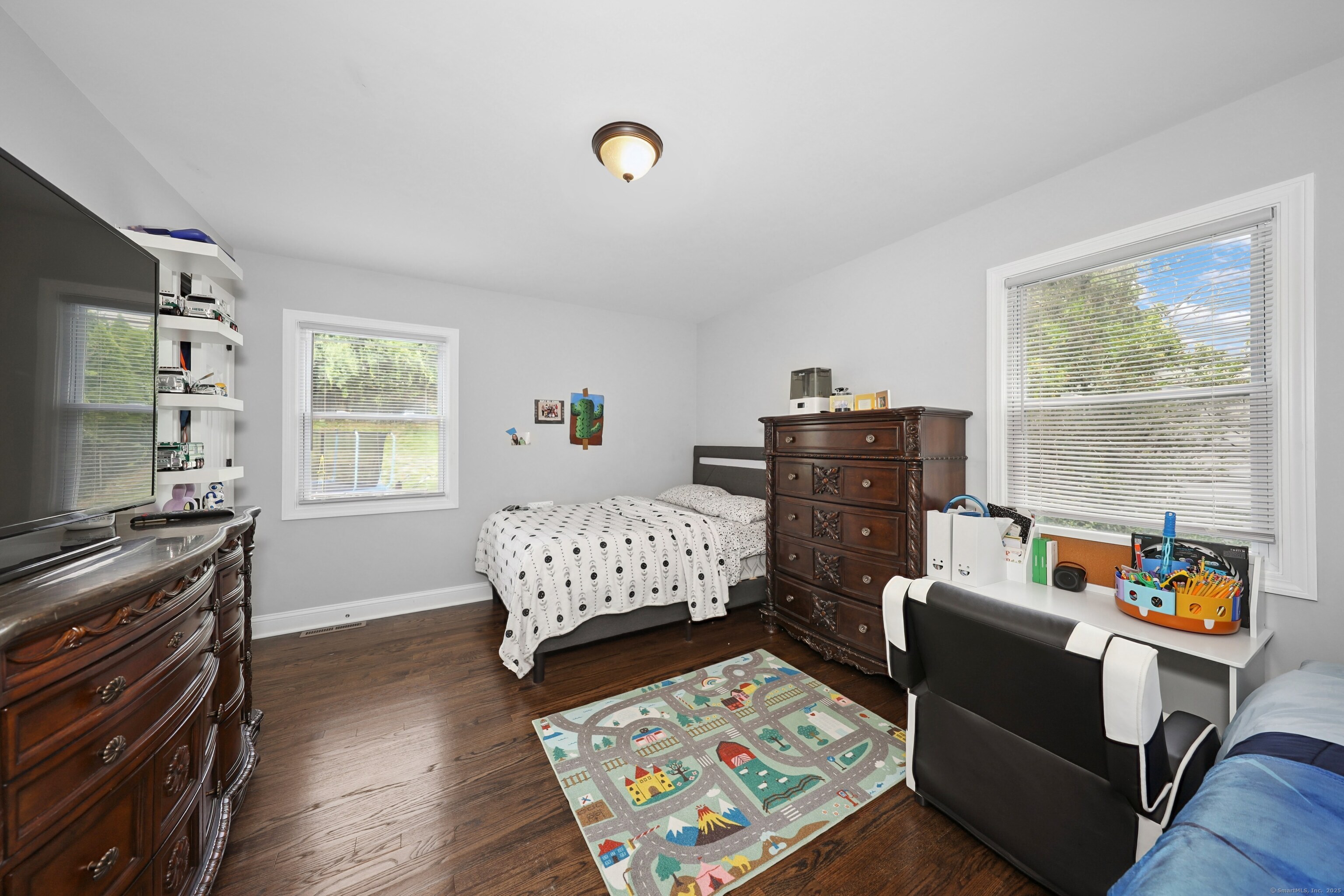 30 Warm Earth Road Naugatuck, CT 06770 - Photo 20 of 39