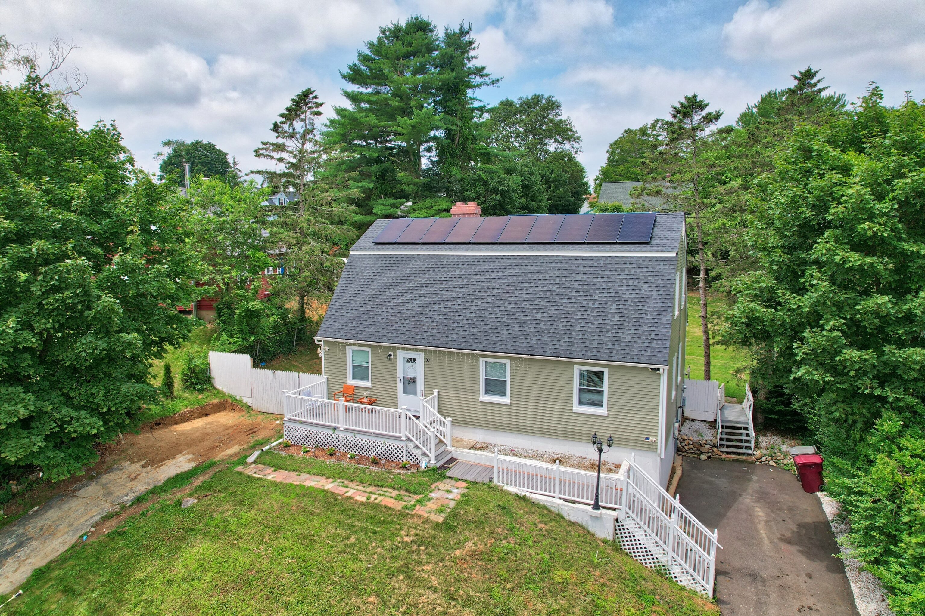 30 Warm Earth Road Naugatuck, CT 06770 - Photo 3 of 39