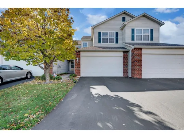 $2,300 | 5115 Holly Lane North, Unit 2003, Minneapolis, MN 55446
