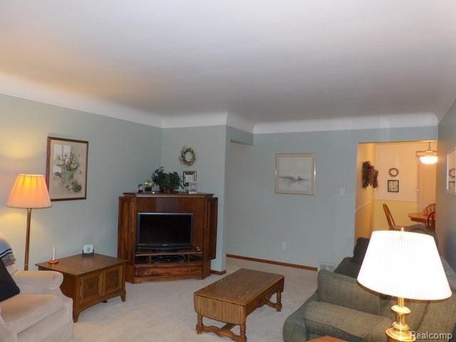8750 Rucker Road Grosse Ile, MI 48138 - Photo 22 of 54 NEUTRAL PAINT COLOR + NEUTRAL PLUSH CARPET!