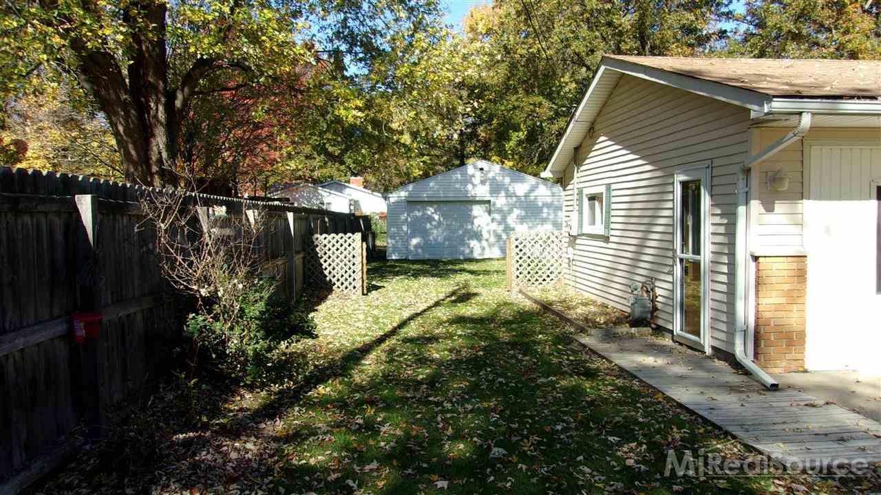 9173 Field Road Algonac, MI 48001 - Photo 5 of 30 31217890-4.JPG
