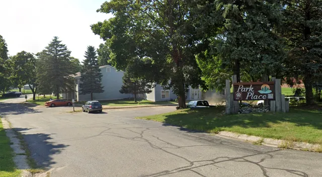 $694 | 415 North State Street, Shelby, MI 49455