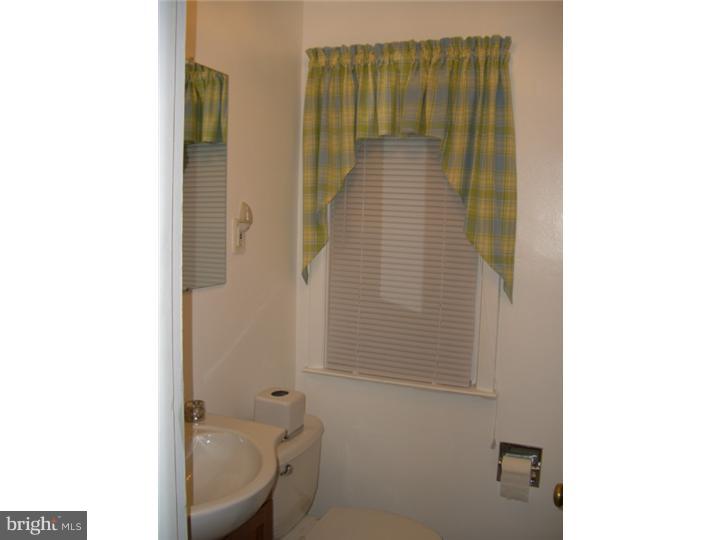 17 Hetzel Road Ridley Park, PA 19078 - Photo 11 of 24