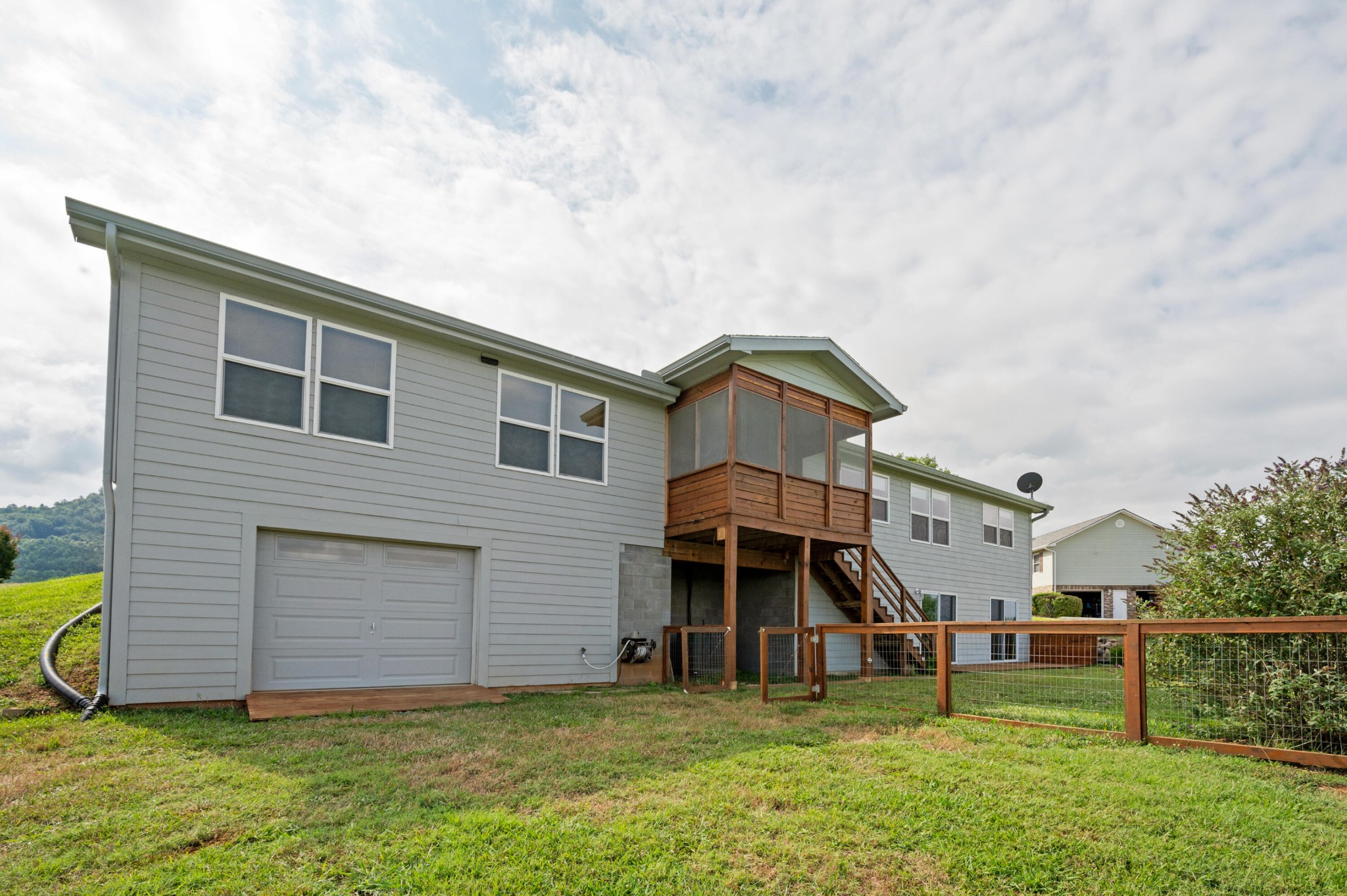 114 Amaryllis Road Newport, TN 37821 - Photo 2 of 54 Gallery Image 2