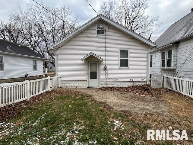 528 Rosehill Avenue Springfield, IL 62704 - Photo 2 of 23