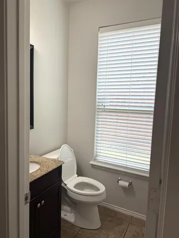 $2,300 | 3111 Hudson Drive, Corinth, TX 76210