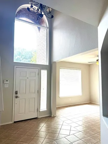 $2,300 | 3111 Hudson Drive, Corinth, TX 76210