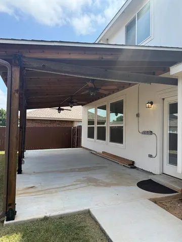 $2,300 | 3111 Hudson Drive, Corinth, TX 76210