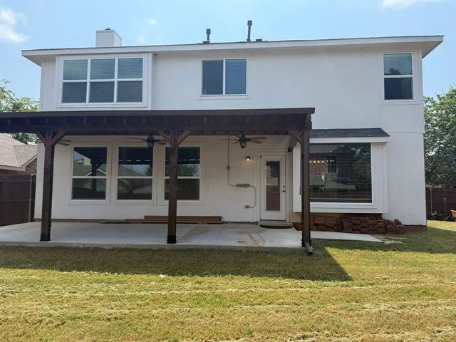 $2,300 | 3111 Hudson Drive, Corinth, TX 76210