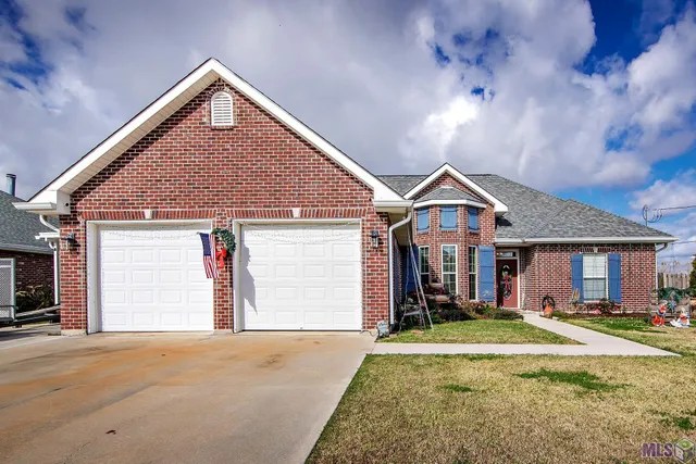 $325,000 | 316 Aspen Drive, Raceland, LA 70394