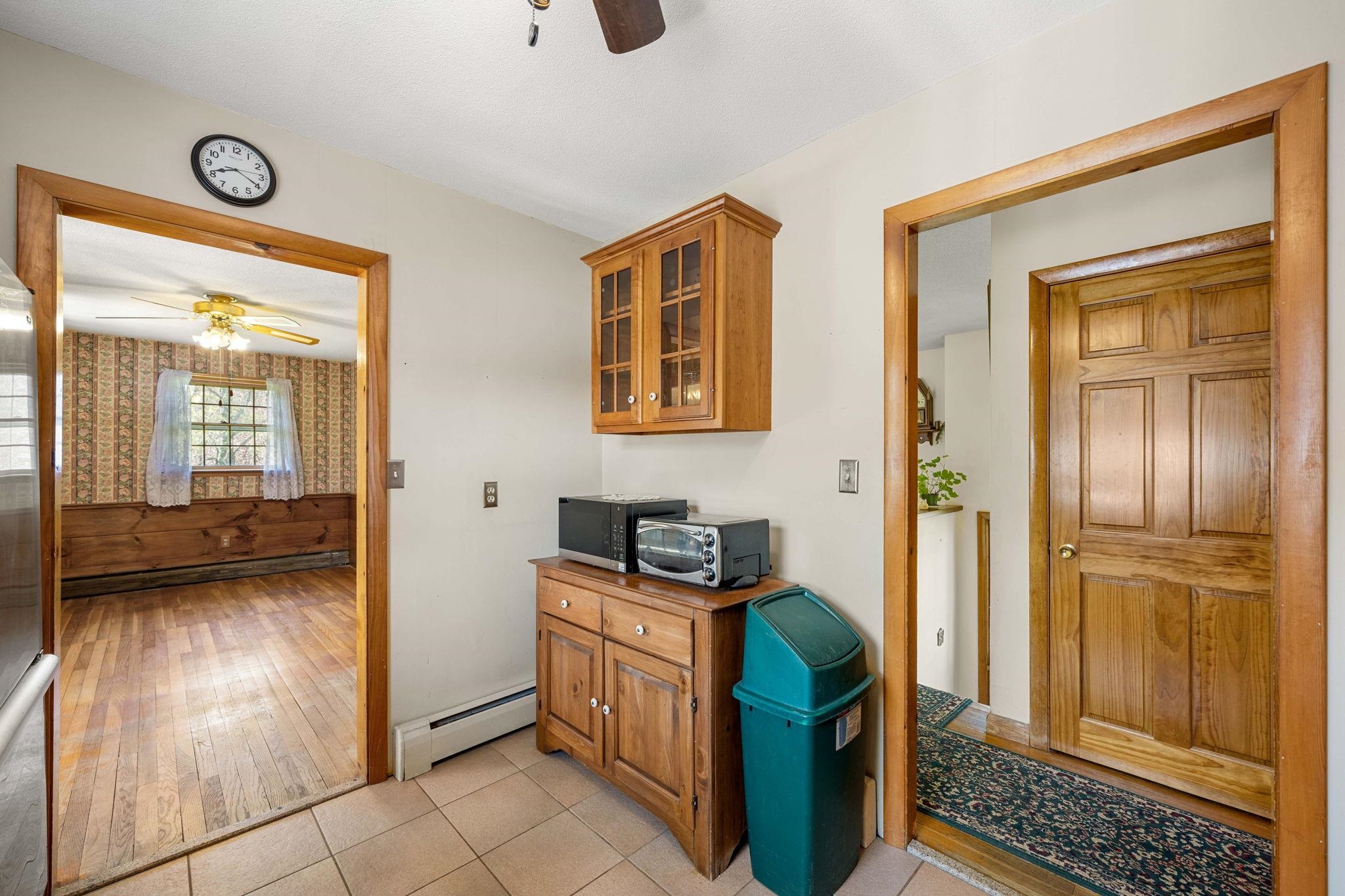 58 Willow Road East Kingston, NH 03827 - Photo 22 of 47