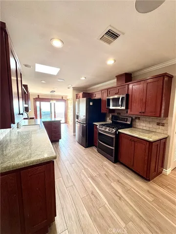 $3,800 | 874 Highpoint Drive, Claremont, CA 91711