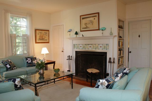 113 Upper Main Street Edgartown, MA 02539 - Photo 10 of 16 living room