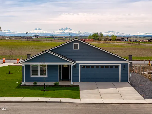 $429,950 | 201 Southeast Peppermint Loop, Culver, OR 97734