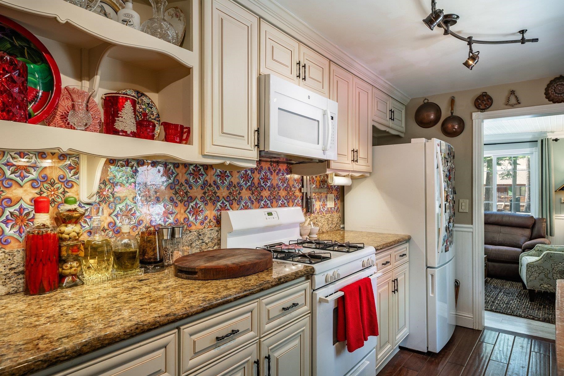 315 Placer Street Tahoma, CA 96142 - Photo 7 of 28