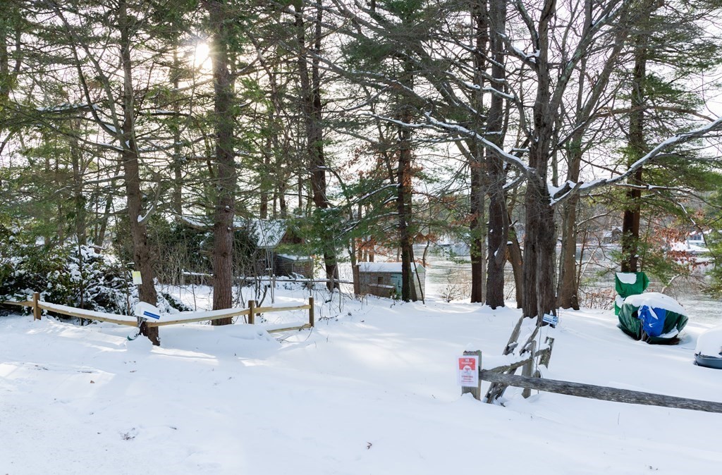 4 Lakeview Road Webster, MA 01570 - Photo 2 of 38