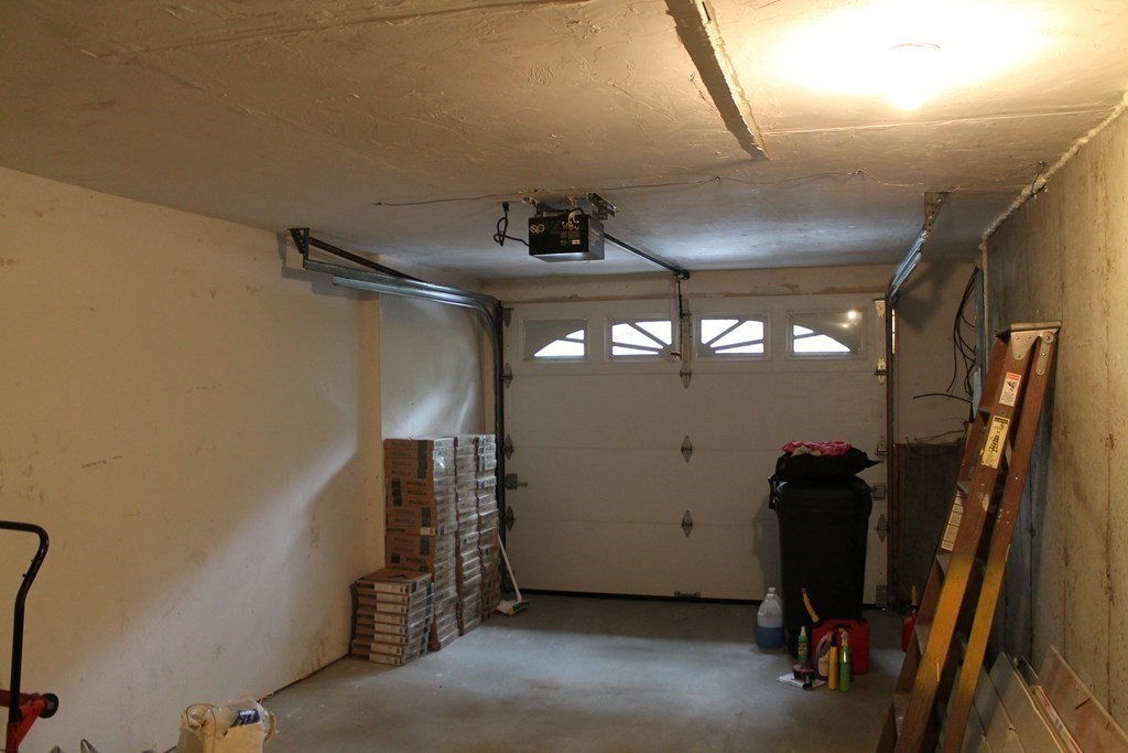 4 Lakeview Road Webster, MA 01570 - Photo 32 of 38