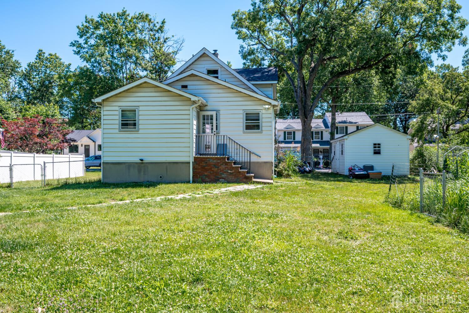 10 Jeff Street Edison, NJ 08837 - Photo 30 of 32
