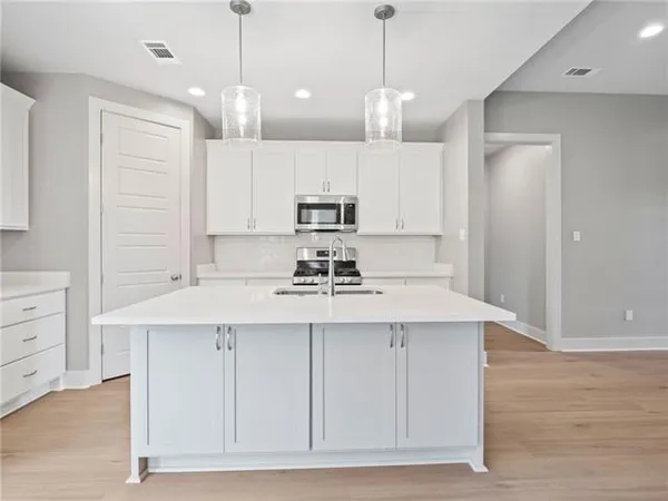 $374,900 | 72694 Robindale Drive, Covington, LA 70435