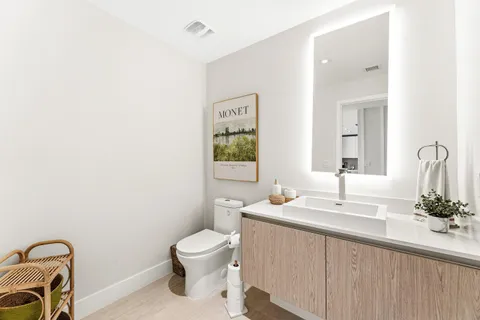 $3,250,000 | 3100 North Ocean Drive, Unit 1702P, Singer Island, FL 33404