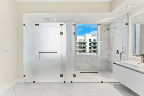 $3,250,000 | 3100 North Ocean Drive, Unit 1702P, Singer Island, FL 33404