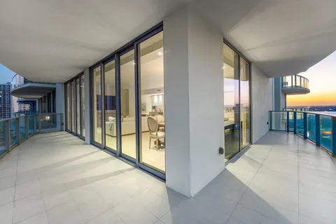 $3,250,000 | 3100 North Ocean Drive, Unit 1702P, Singer Island, FL 33404