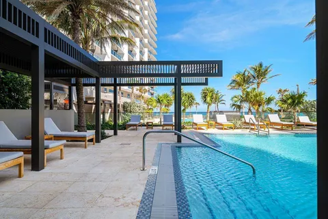 $3,250,000 | 3100 North Ocean Drive, Unit 1702P, Singer Island, FL 33404