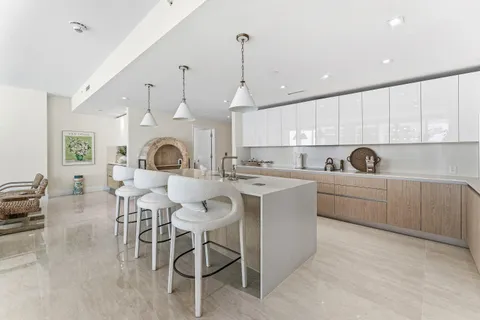 $3,250,000 | 3100 North Ocean Drive, Unit 1702P, Singer Island, FL 33404