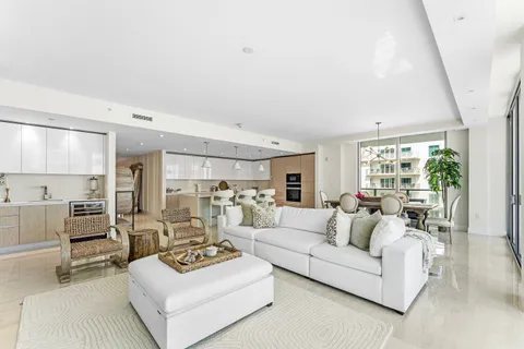 $3,250,000 | 3100 North Ocean Drive, Unit 1702P, Singer Island, FL 33404