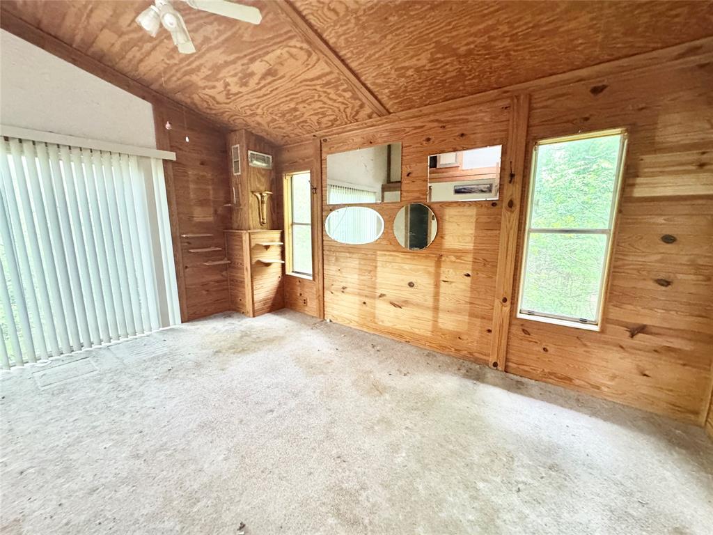 320 Hillside Ln Valley View Valley View, TX 76272 - Photo 14 of 29