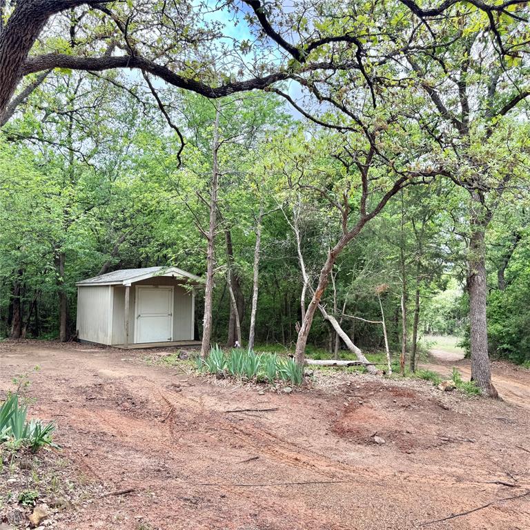 320 Hillside Ln Valley View Valley View, TX 76272 - Photo 19 of 29