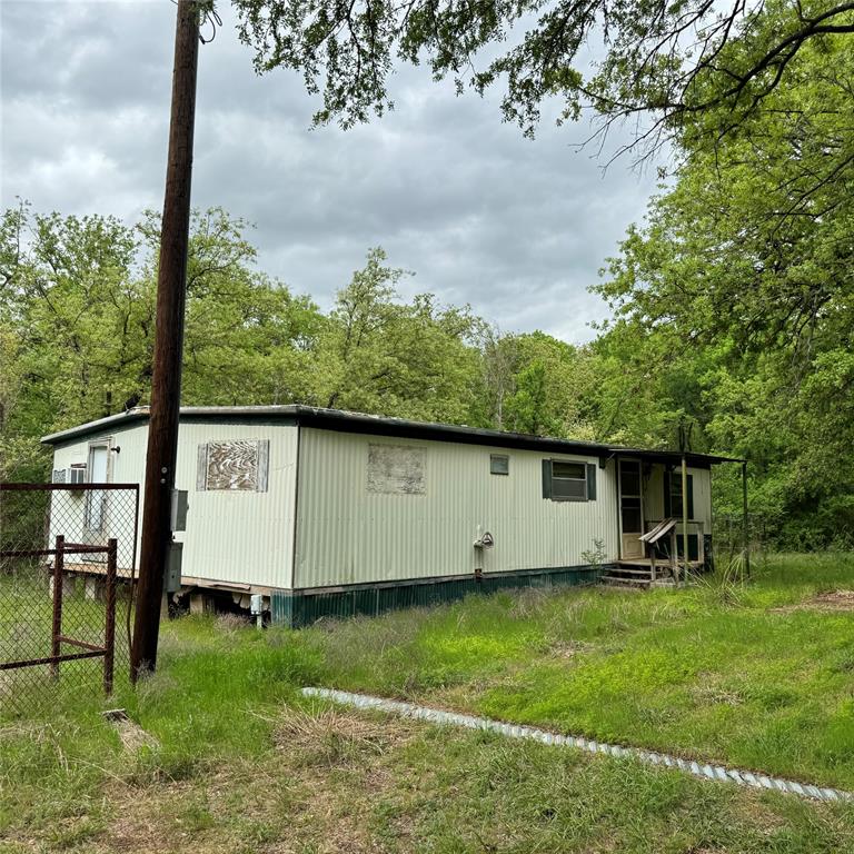 320 Hillside Ln Valley View Valley View, TX 76272 - Photo 25 of 29