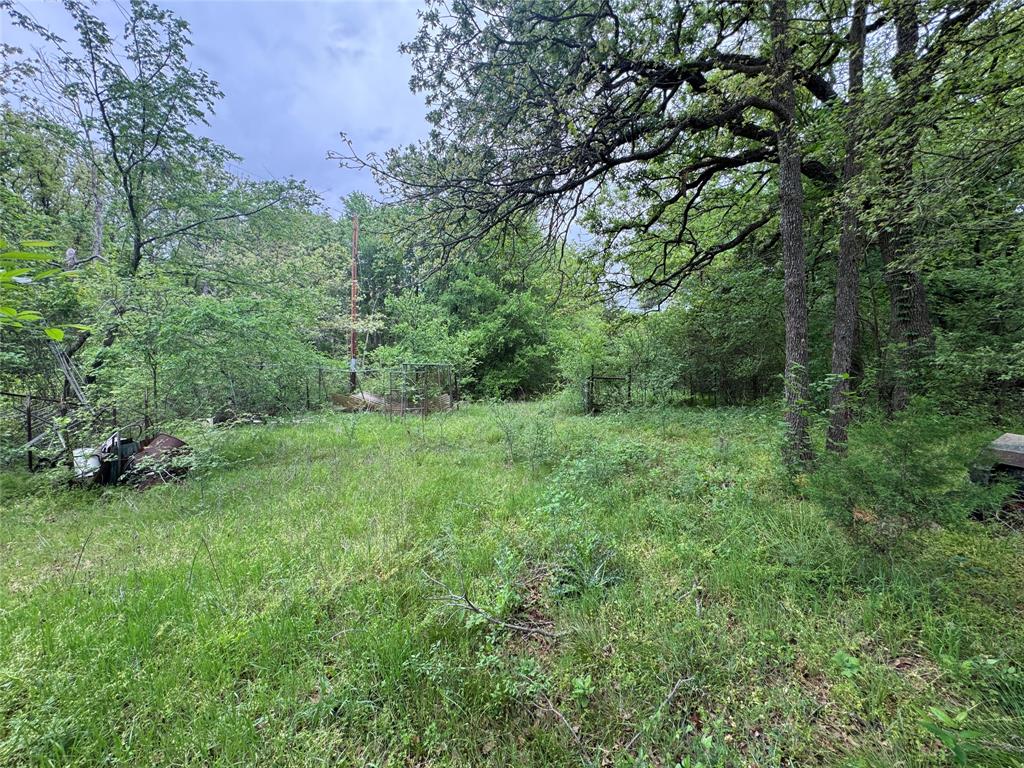 320 Hillside Ln Valley View Valley View, TX 76272 - Photo 27 of 29